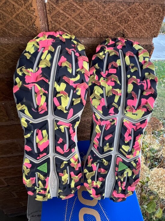 BROOKS Cascadia 18 Trail Adapt Running Oceana Shoes 9.5 B 41 M Womens - Picture 3 of 9